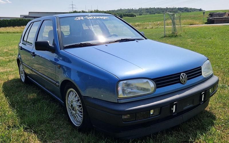 Gebraucht VW Golf III 60 PS (44 kW) 1992 Blau Kleinwagen