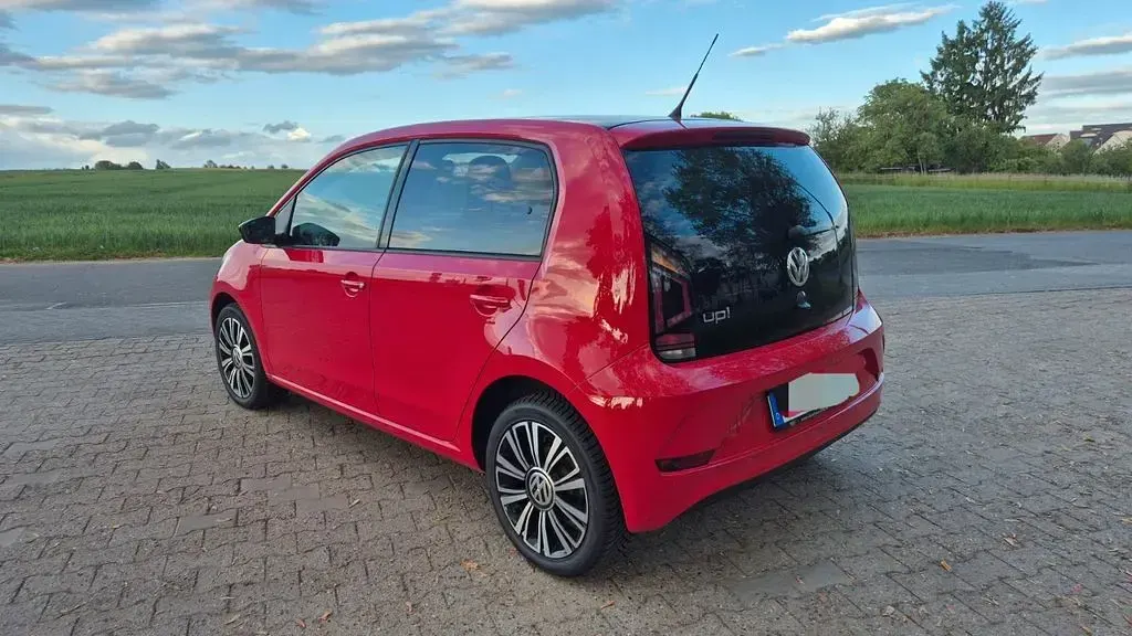 Gebraucht VW up! 75 PS (55 kW) 2018 Rot Kleinwagen