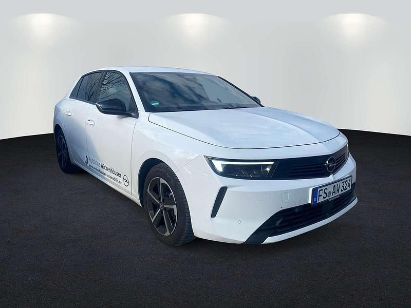 Gebraucht Opel Astra Edition 131 PS (96 kW) 2025 Lack weiss banquise/typ aussen Limousine