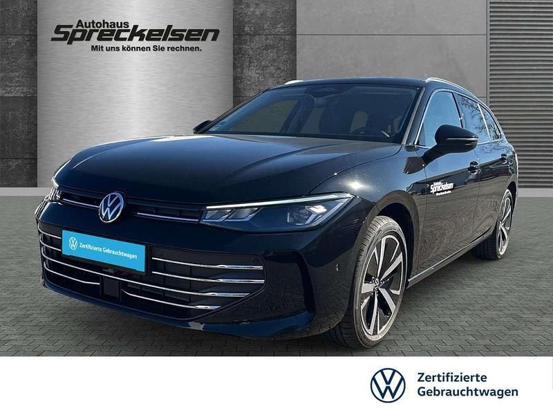 Grenadillschwarz Gebraucht 2025 VW Passat Kombi | 48.990 € - Bild 1/4