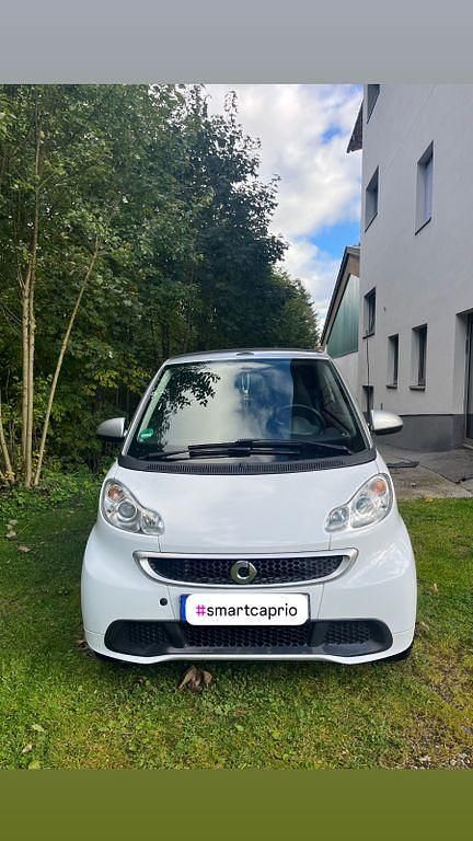 Weiß Gebraucht 2012 Smart ForTwo Cabrio Pure Cabrio | 5.800 € (Fairer Preis) - Bild 1/4