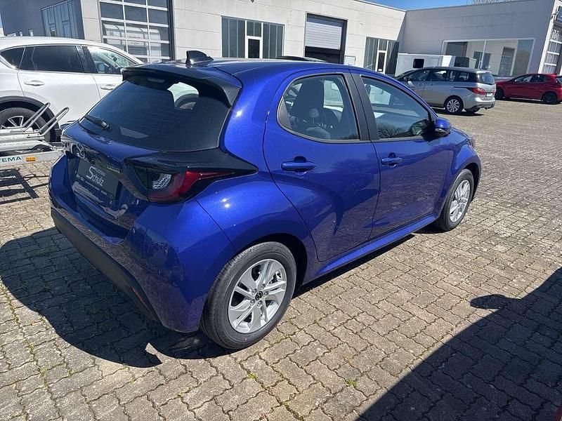 Neu Mazda 2 116 PS (85 kW) 2026 Glass blue Kleinwagen