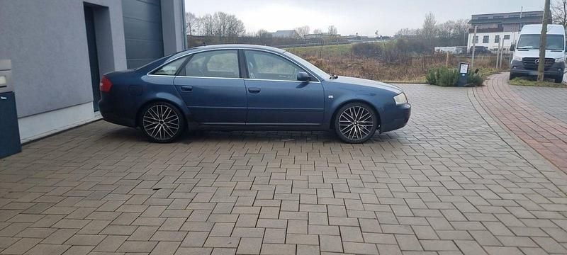 Gebraucht Audi A6 220 PS (161 kW) 2002 Blau Limousine