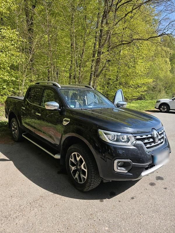 Second-hand Renault Alaskan 190 CP (139 kW) 2019 Negru Pickup