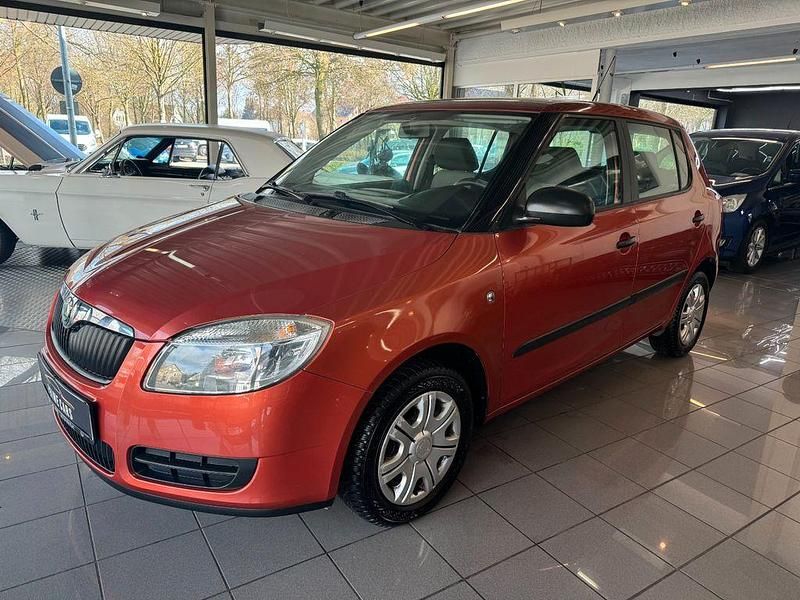 Gebraucht Skoda Fabia Classic 60 PS (44 kW) 2009 Orange Limousine