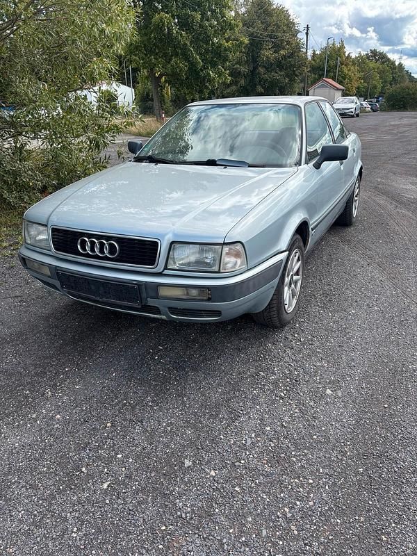 Silber Gebraucht 1992 Audi 80 Limousine | 1.400 € - Bild 1/4