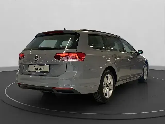 Gebraucht VW Passat Conceptline 150 PS (110 kW) 2024 Grau Kombi