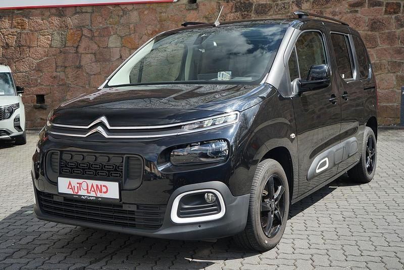 Second-hand Citroën Berlingo Shine 131 CP (96 kW) 2018 Negru Monovolum