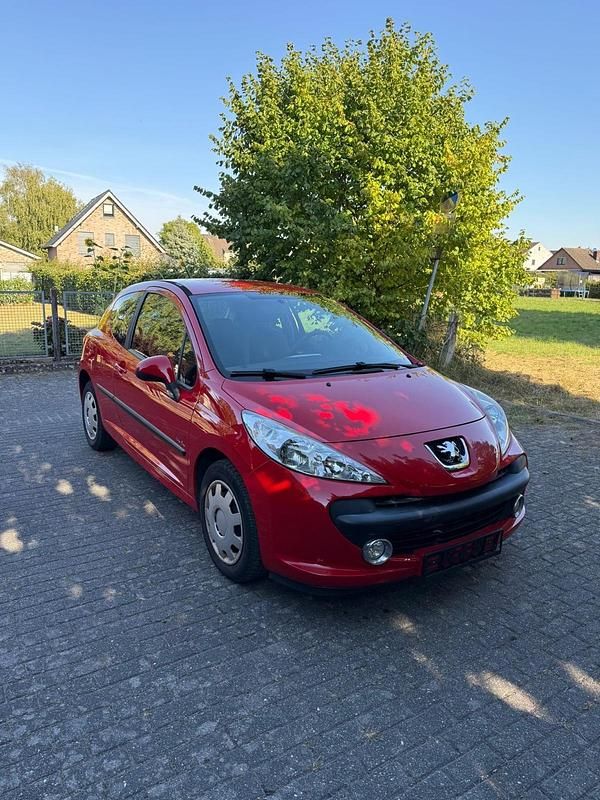 Rot Gebraucht 2009 Peugeot 207 Limousine | 2.200 € (Guter Preis) - Bild 1/4