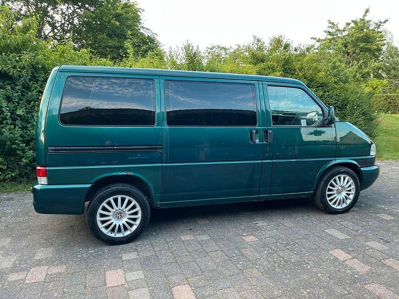 Gebraucht VW Multivan 151 PS (111 kW) 2000 Grün Van