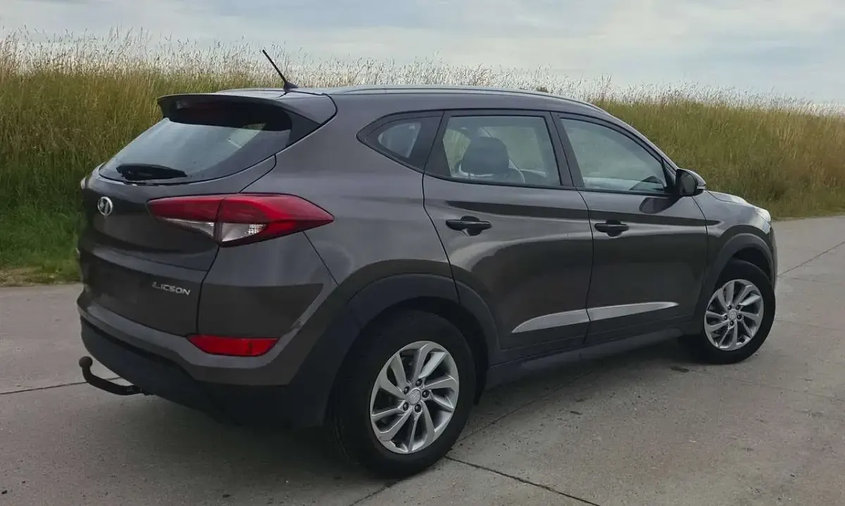 Gebraucht Hyundai Tucson 141 PS (103 kW) 2017 Grau SUV