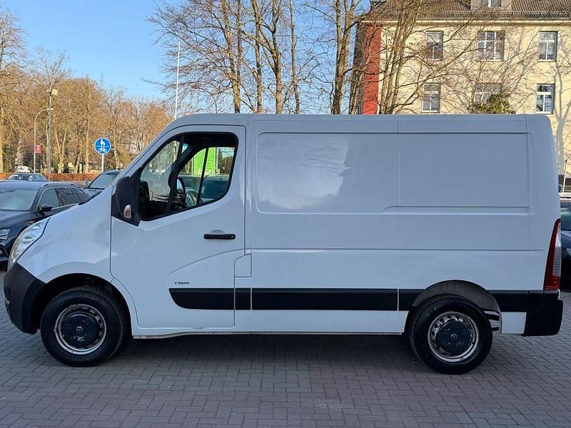 Gebraucht Opel Movano 131 PS (96 kW) 2019 Weiß Van / Kleinbus