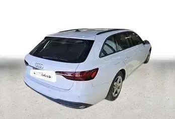 Gebraucht Audi A4 Basis 163 PS (119 kW) 2022 Weiß Kombi