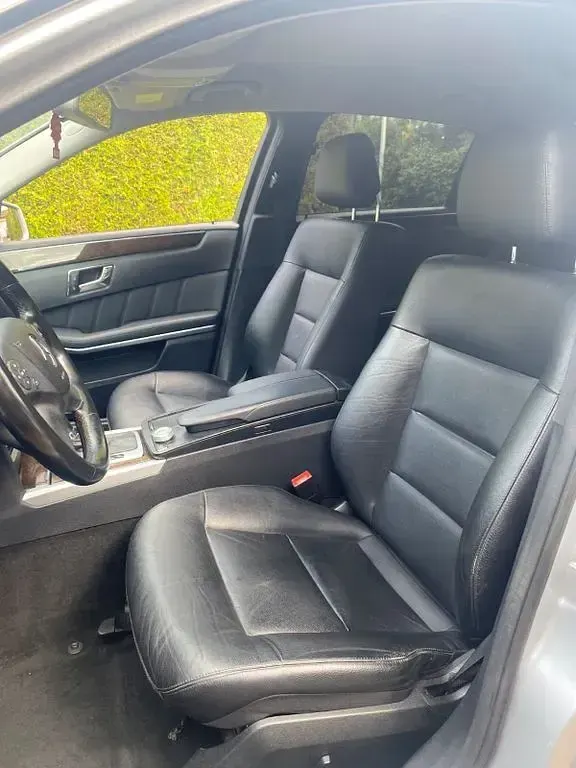 Gebraucht Mercedes E220 170 PS (125 kW) 2009 Silber Limousine