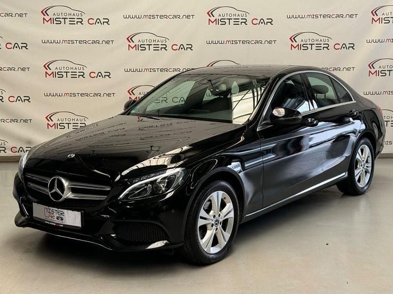 Schwarz Gebraucht 2018 Mercedes C180 Avantgarde Limousine | 13.890 € (Guter Preis) - Bild 1/4