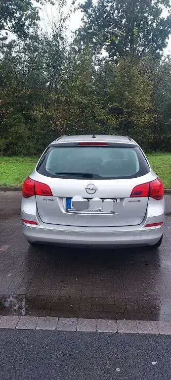 Gebraucht Opel Astra Selection 110 PS (80 kW) 2014 Grau Limousine