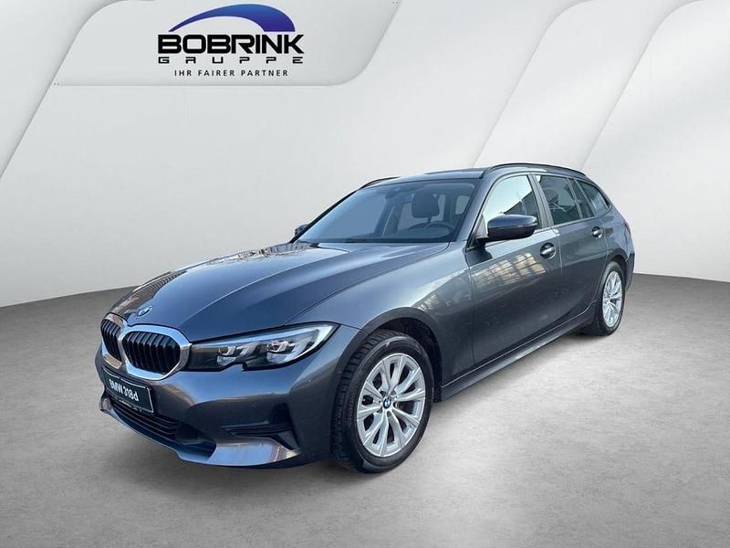 Gebraucht BMW 318 Advantage 150 PS (110 kW) 2022 Grau Kombi