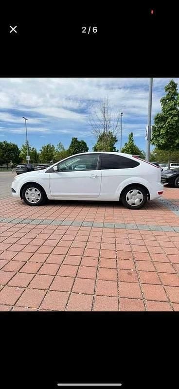 Gebraucht Ford Focus Style 116 PS (85 kW) 2010 Limousine