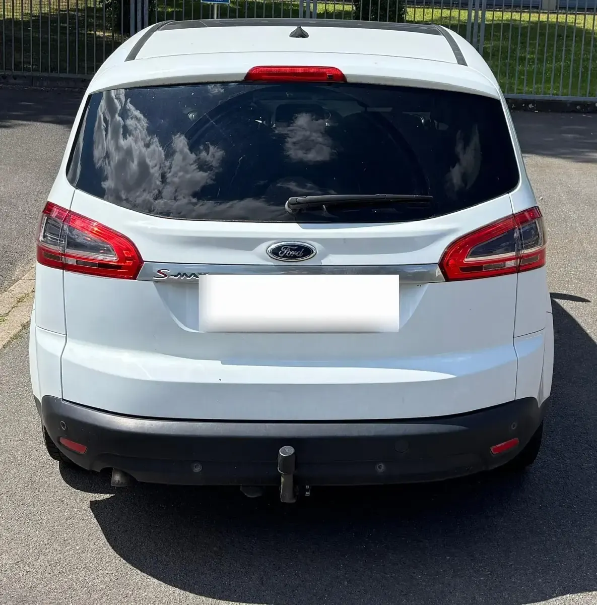 Gebraucht Ford S-MAX S 163 PS (119 kW) 2014 Weiß Van / Kleinbus