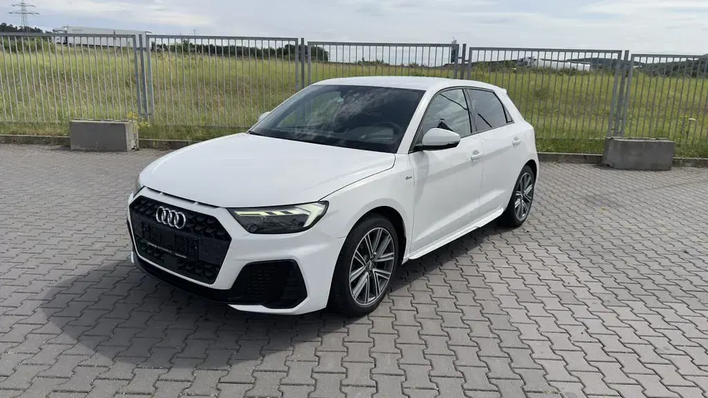 Gebraucht Audi A1 S-Line 95 PS (69 kW) 2020 Weiß SUV