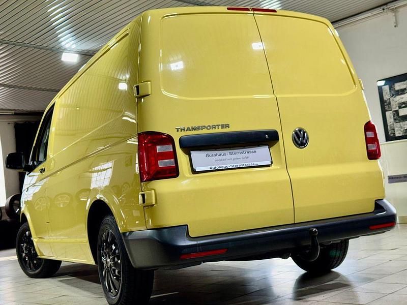 Gebraucht VW Transporter 150 PS (110 kW) 2018 Gelb Van