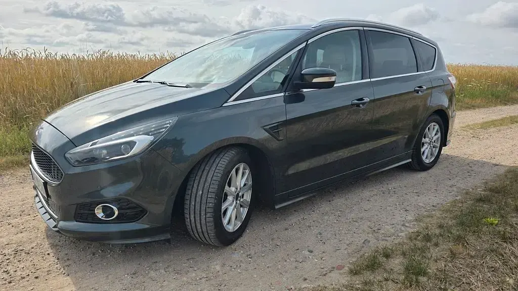 Gebraucht Ford S-MAX Titanium 241 PS (177 kW) 2017 Grün Van / Kleinbus