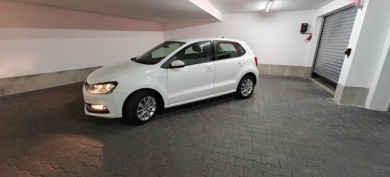 Gebraucht VW Polo Comfortline 90 PS (66 kW) 2016 Weiß Kleinwagen