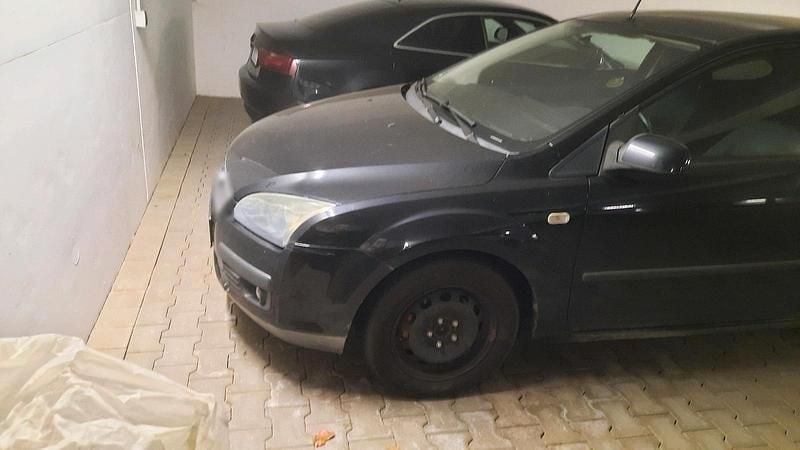 Second-hand Ford Focus 115 CP (84 kW) 2004 Negru Coupe