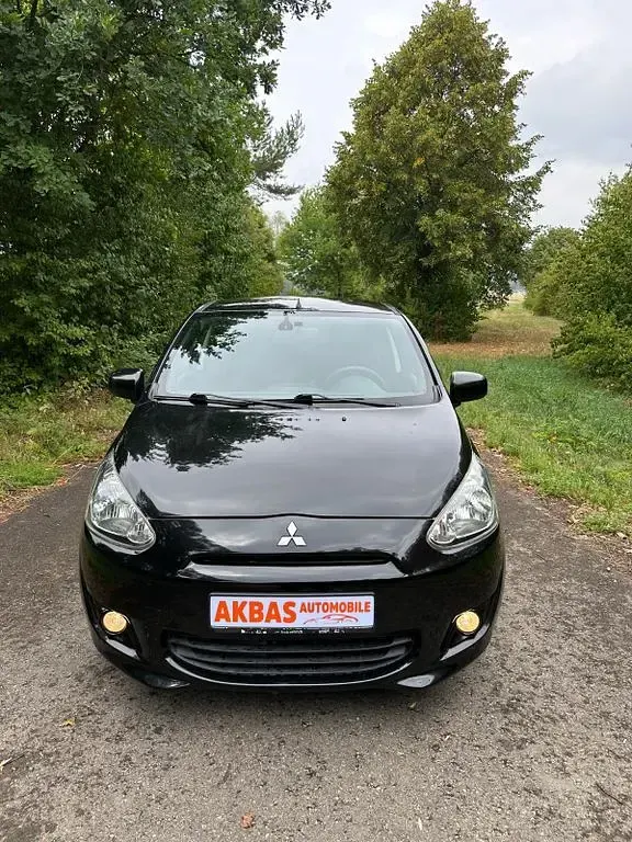 Gebraucht Mitsubishi Space Star 80 PS (58 kW) 2013 Schwarz Van / Kleinbus