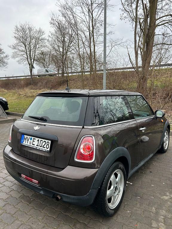 Gebraucht Mini ONE 75 PS (55 kW) 2011 Braun Kleinwagen