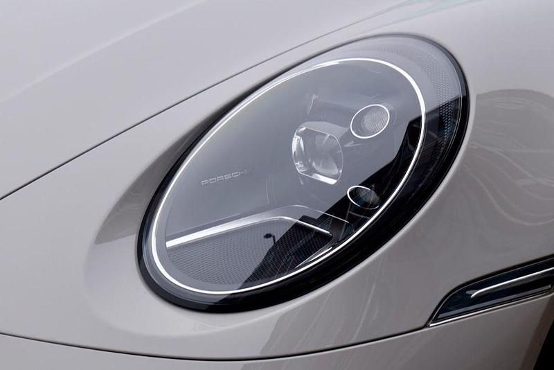 Gebraucht Porsche 911 Carrera 4 Cabriolet 385 PS (283 kW) 2024 Kreide Cabrio