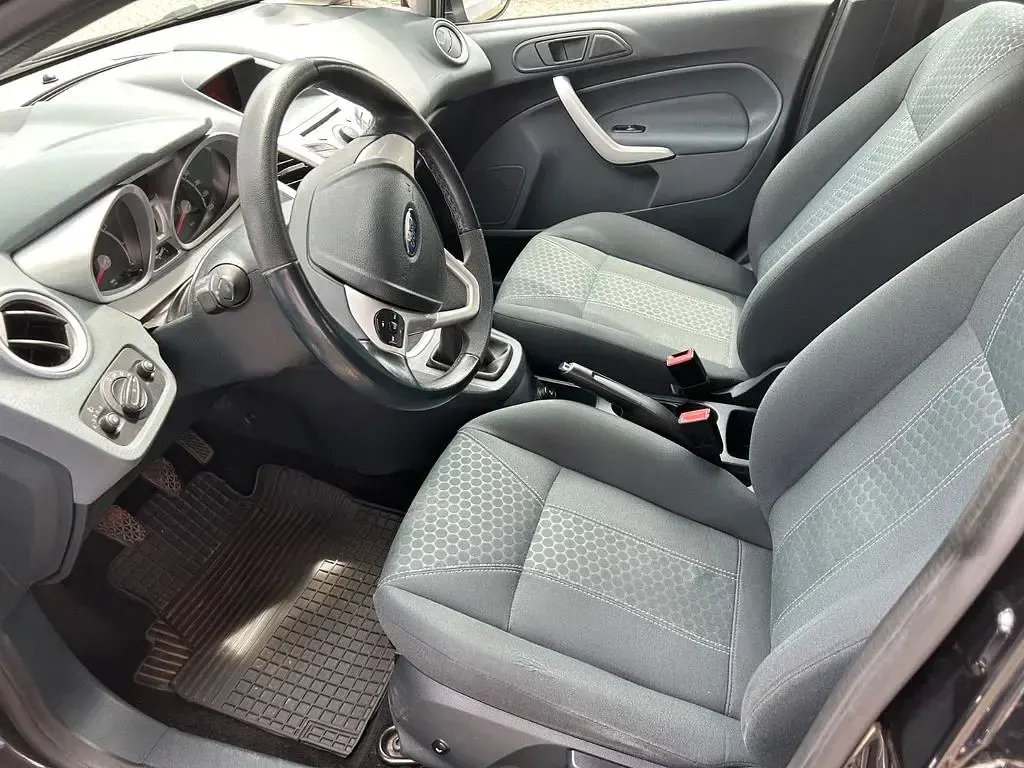 Gebraucht Ford Fiesta Titanium 82 PS (60 kW) 2010 Schwarz Limousine