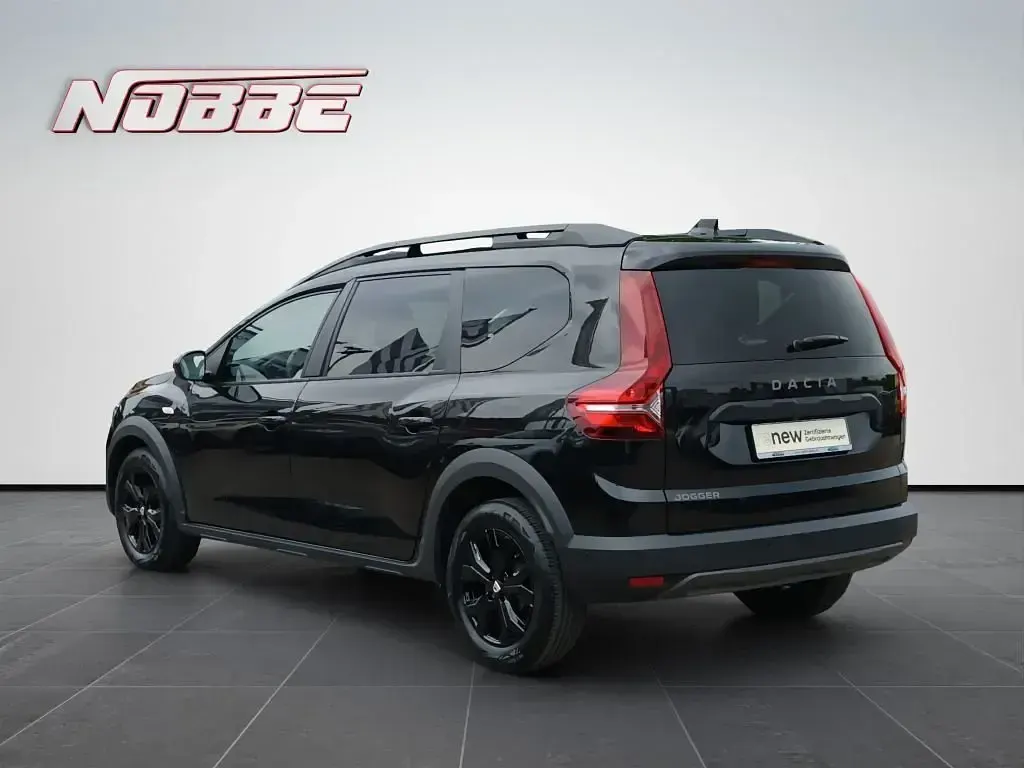Gebraucht Dacia Jogger Extreme 110 PS (80 kW) 2022 Perlmuttschwarz metallic Van / Kleinbus