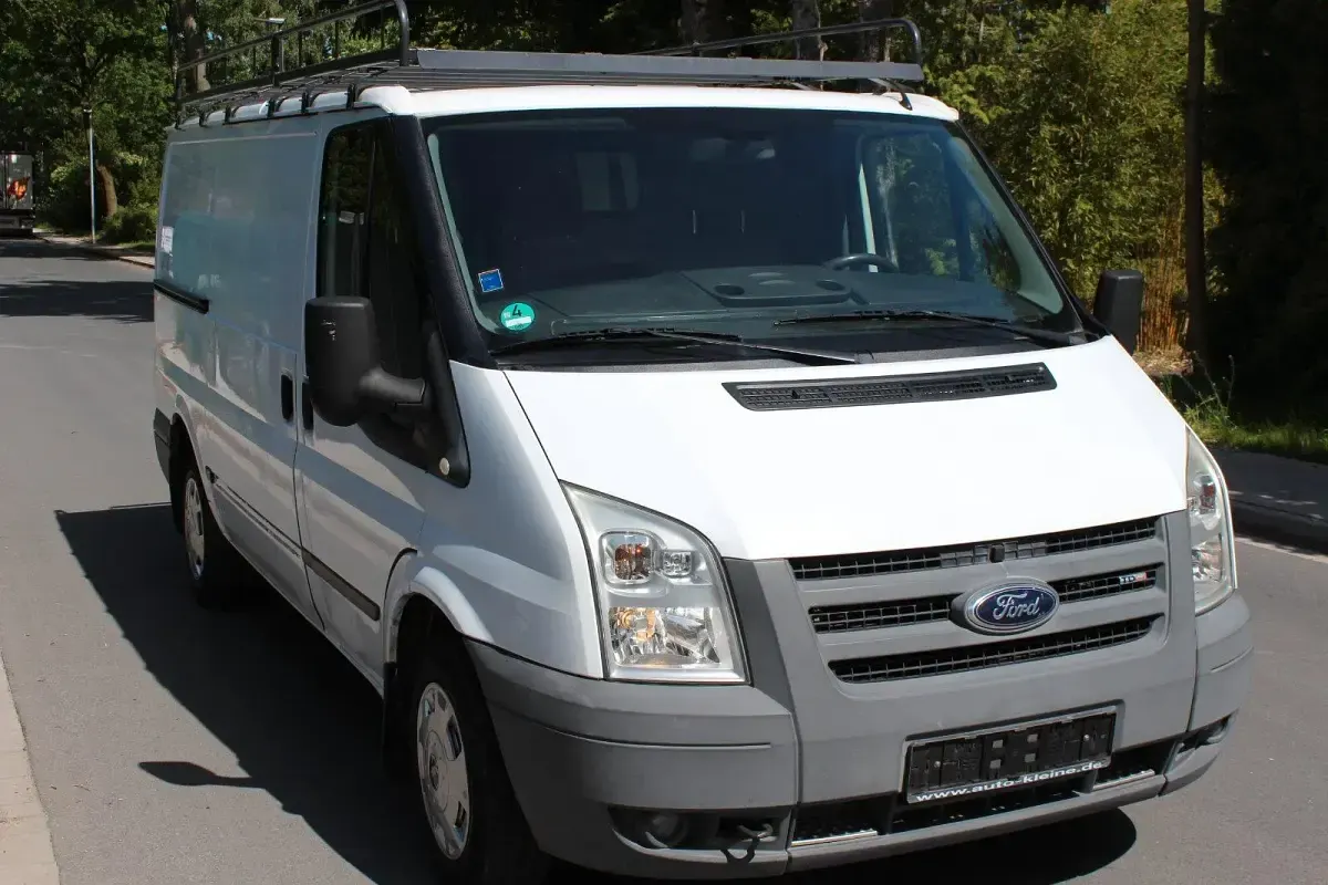Gebraucht Ford Transit 110 PS (80 kW) 2009 Weiß Van / Kleinbus