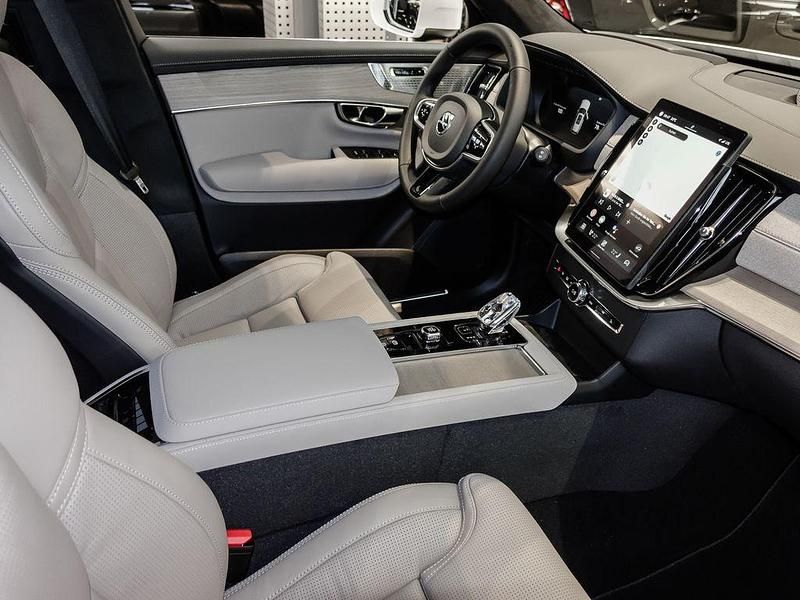 Gebraucht Volvo XC90 Ultra 455 PS (334 kW) 2024 Crystal white / metallic SUV