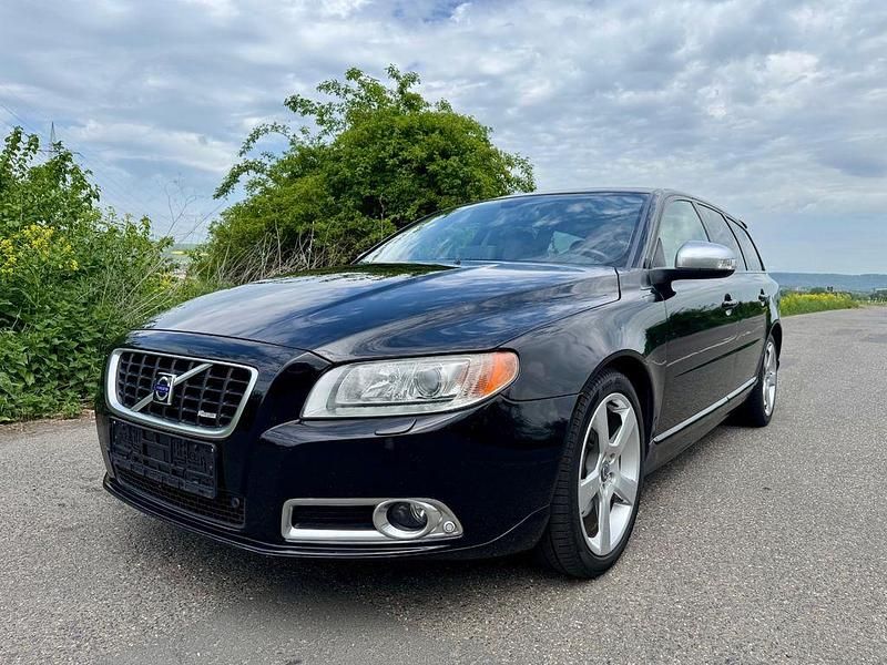 Schwarz Gebraucht 2008 Volvo V70 R-Design Kombi | 11.999 € - Bild 1/4
