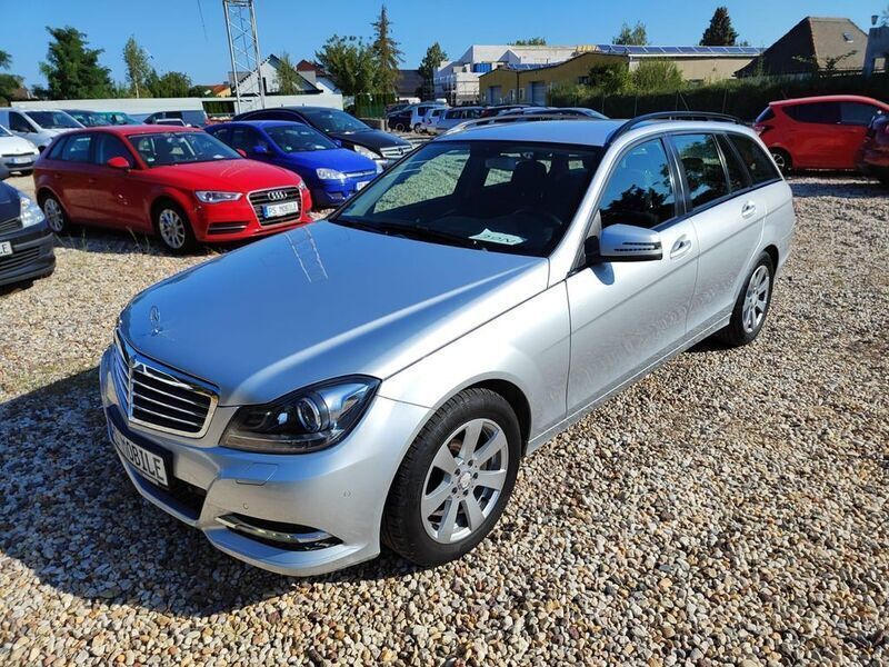 Gebraucht Mercedes C220 Edition 170 PS (125 kW) 2014 Silber Kombi