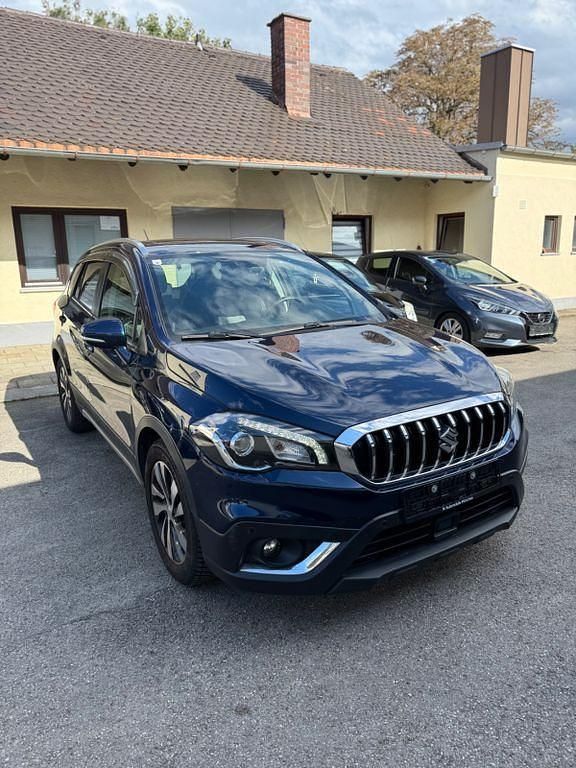Blau Gebraucht 2017 Suzuki SX4 S-Cross Comfort+ SUV | 14.950 € (Fairer Preis) - Bild 1/4