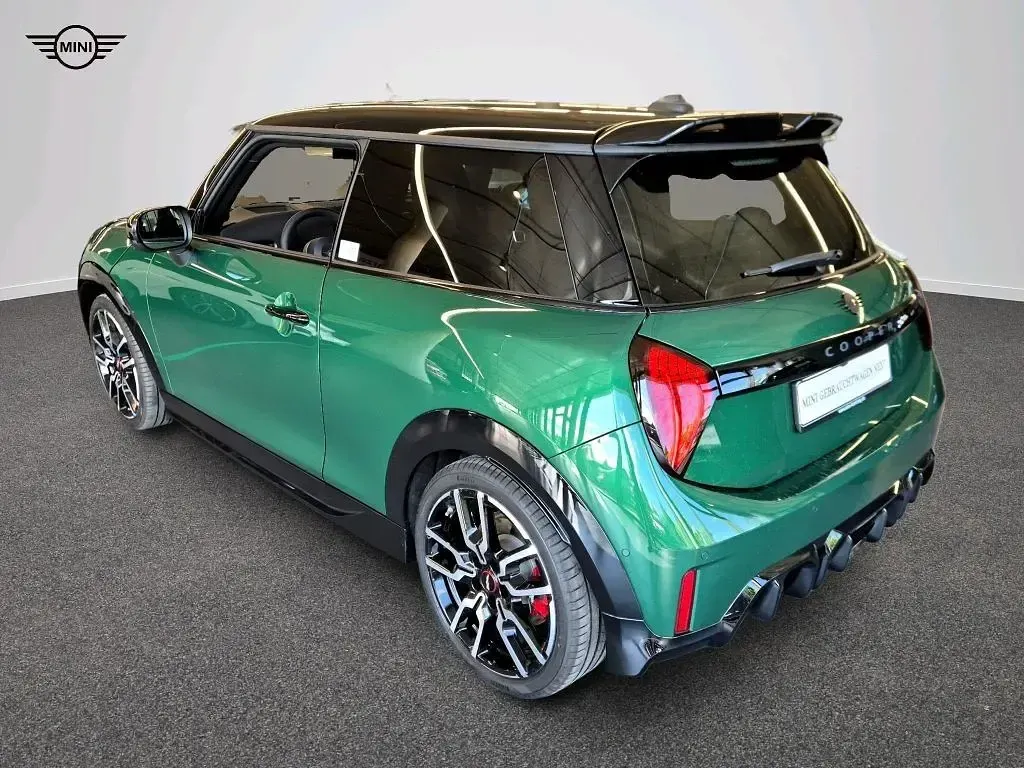 Gebraucht Mini John Cooper Works 231 PS (169 kW) 2025 Grün Kleinwagen