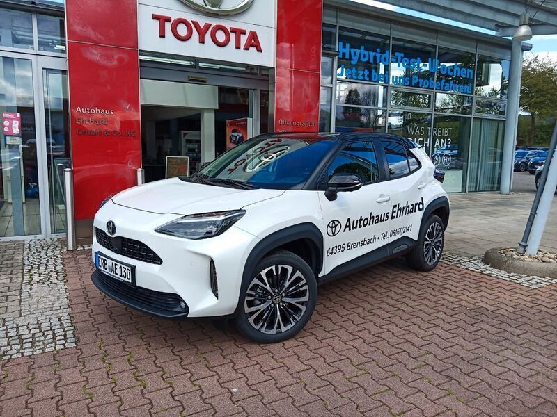 Weiß Gebraucht 2024 Toyota Yaris Cross Plus SUV | 33.990 € (Fairer Preis) - Bild 1/4