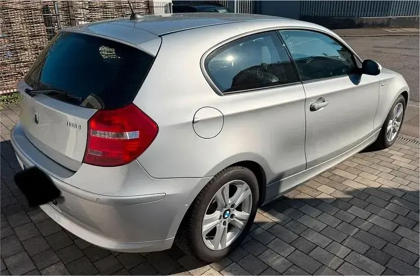 Gebraucht BMW 116 122 PS (89 kW) 2008 Silber Kleinwagen