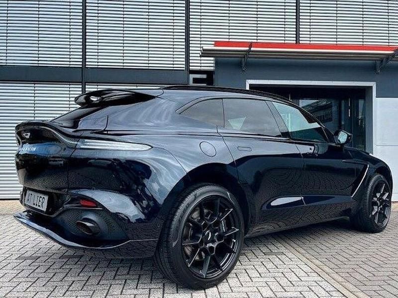 Gebraucht Aston Martin DBX 551 PS (405 kW) 2022 Schwarz SUV