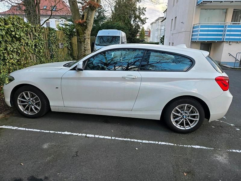 Gebraucht BMW 116 Sport Line 109 PS (80 kW) 2025 Weiß Kleinwagen