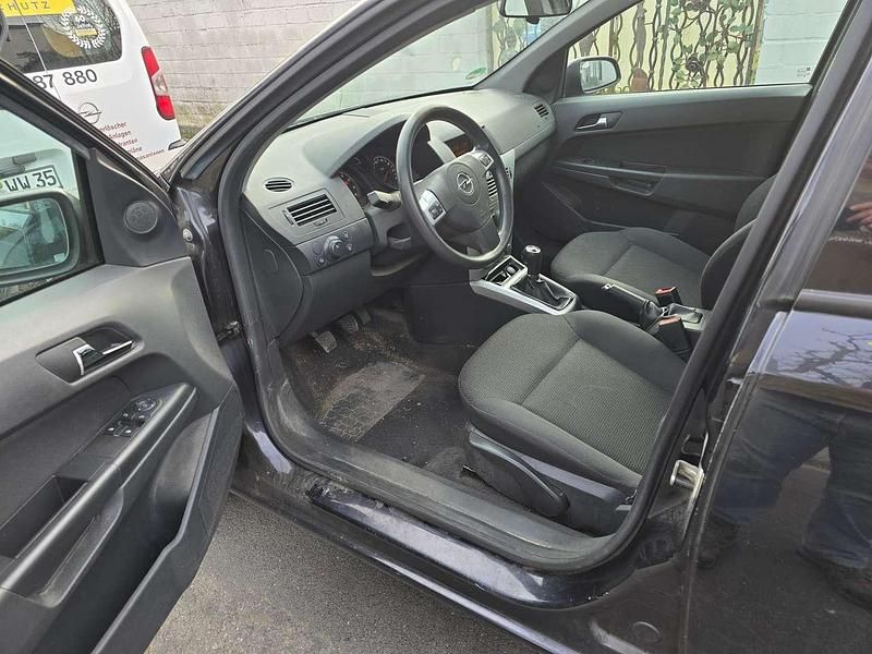 Gebraucht Opel Astra 60 PS (44 kW) 2009 Limousine