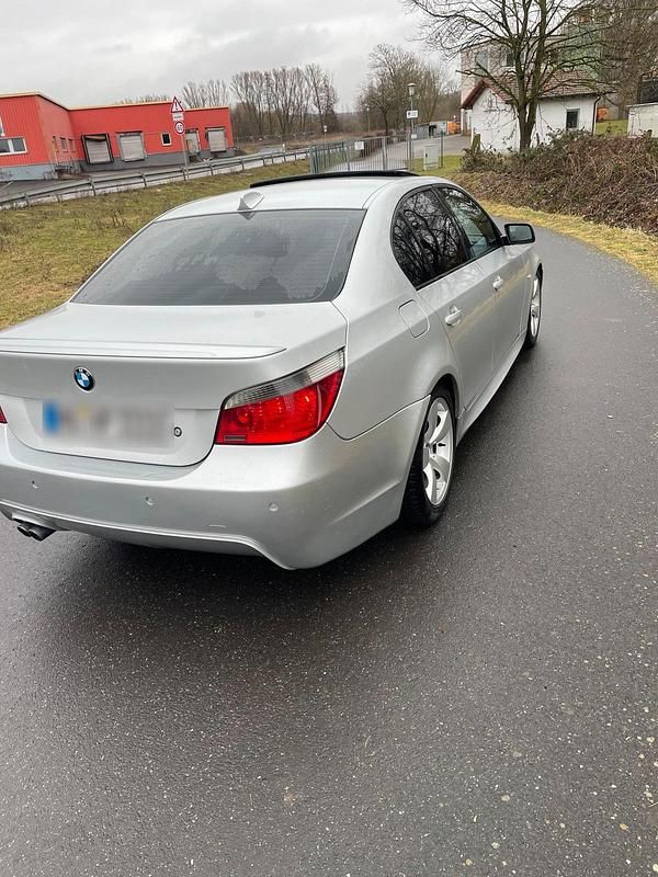 Gebraucht BMW 530 M Sport 230 PS (169 kW) 2006 Silber Limousine