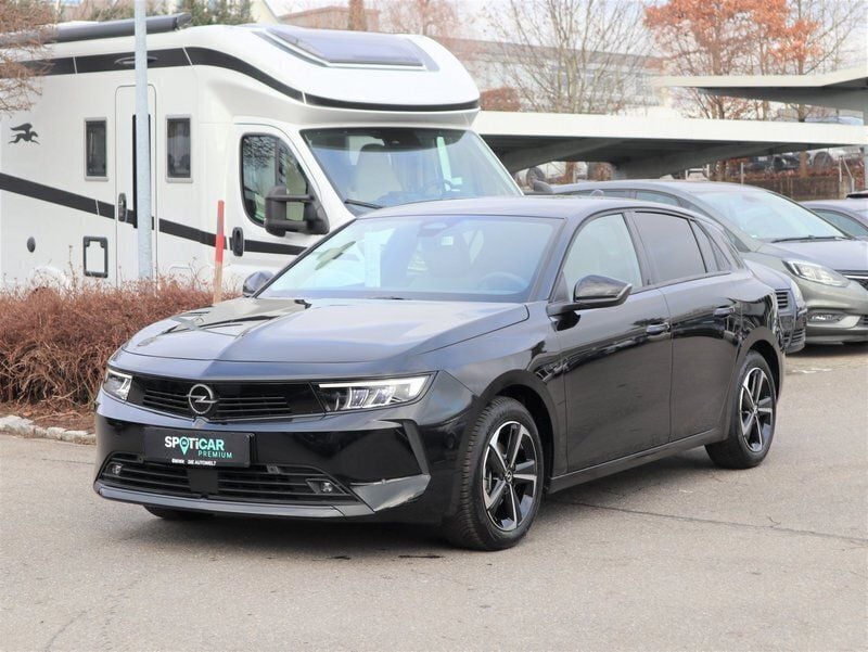 Karbonschwarz Gebraucht 2024 Opel Astra Enjoy Limousine | 20.980 € (Guter Preis) - Bild 1/3