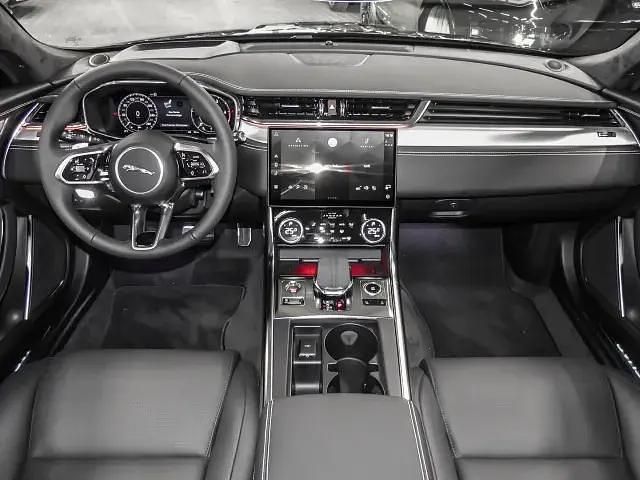 Gebraucht Jaguar XF Sportbrake R-Dynamic 204 PS (150 kW) 2024 Schwarz Kombi