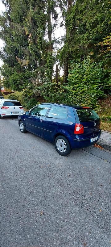 Blau Gebraucht 2002 VW Polo Kleinwagen | 560 € (Guter Preis) - Bild 1/4
