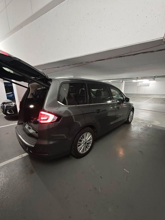 Gebraucht Ford Galaxy Titanium 150 PS (110 kW) 2018 Grau Van / Kleinbus