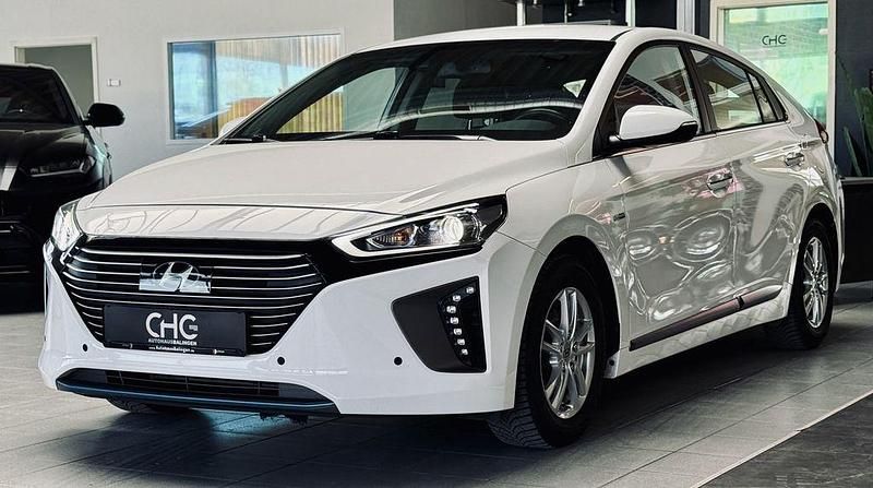 Gebraucht Hyundai Ioniq 141 PS (103 kW) 2019 Weiß Kleinwagen